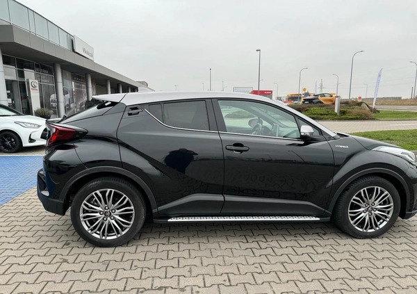 Toyota C-HR cena 114900 przebieg: 72649, rok produkcji 2021 z Kalisz małe 326